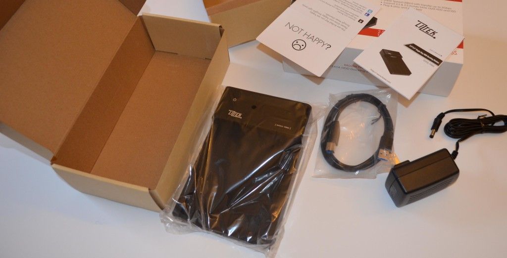The contents of the Liztek HDDS1BS package.
