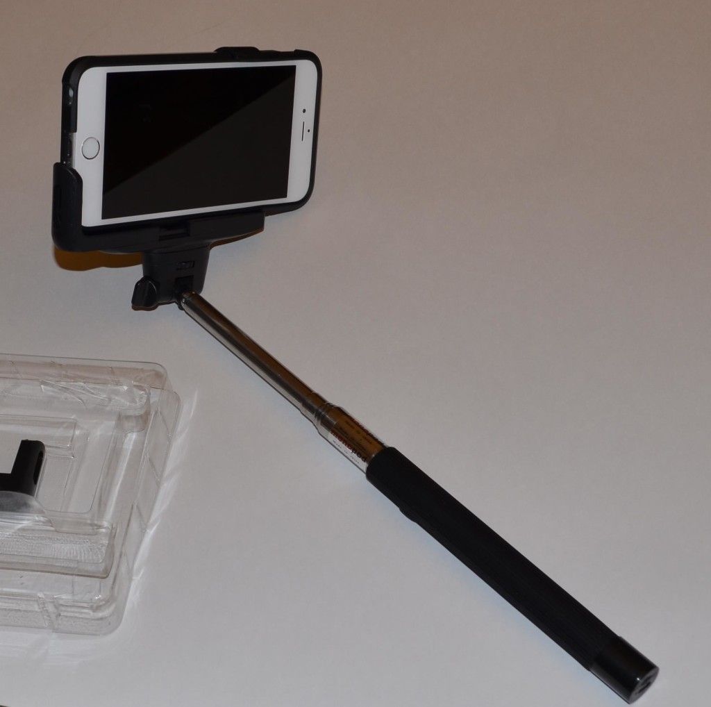 My Apple iPhone 6 Plus in the large mount.