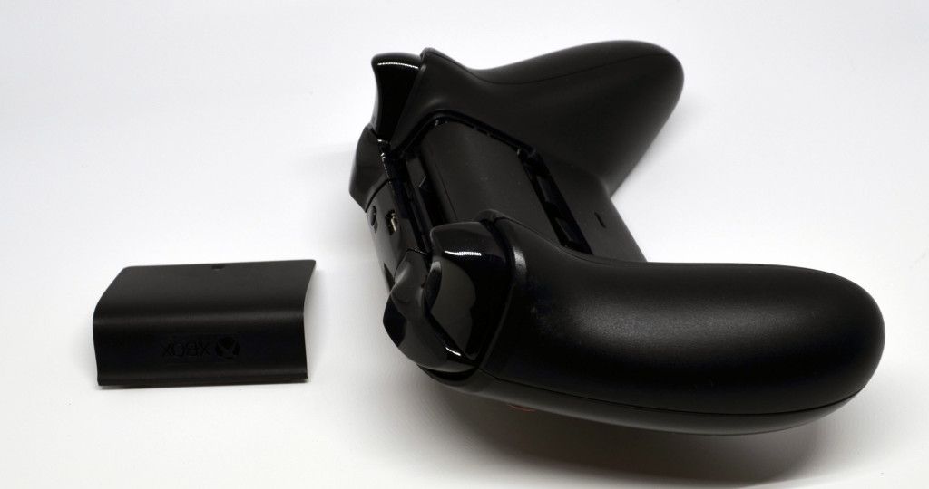 Inserting the battery into the controller is a snap.