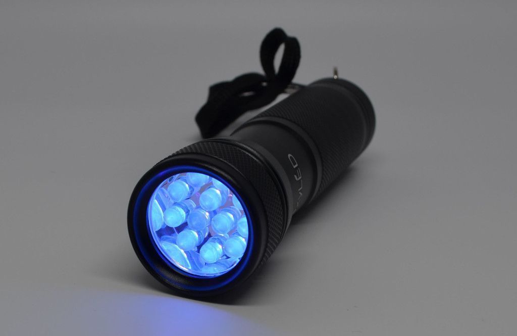 The UV light.