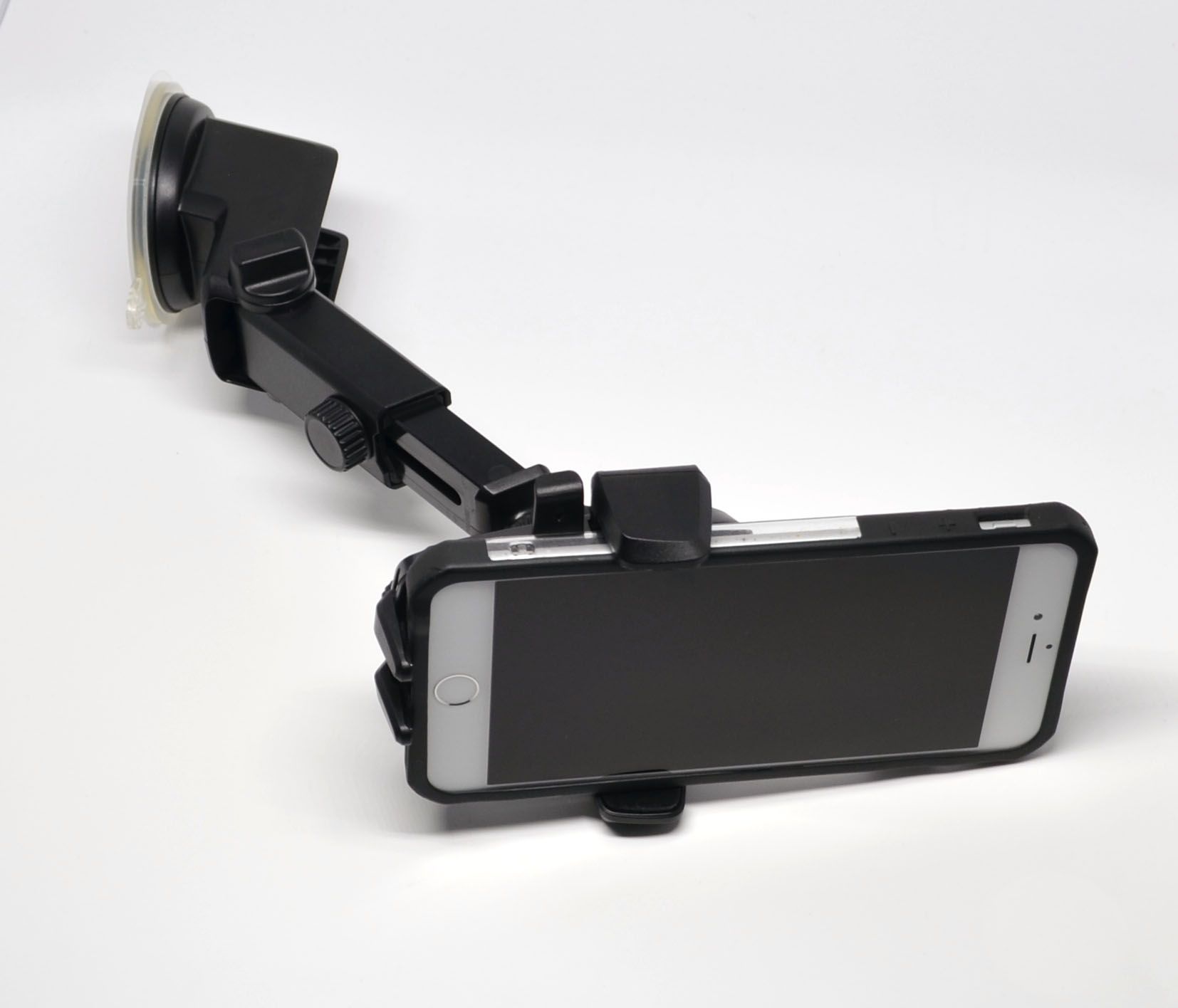 My Apple iPhone 6 Plus in the mount.