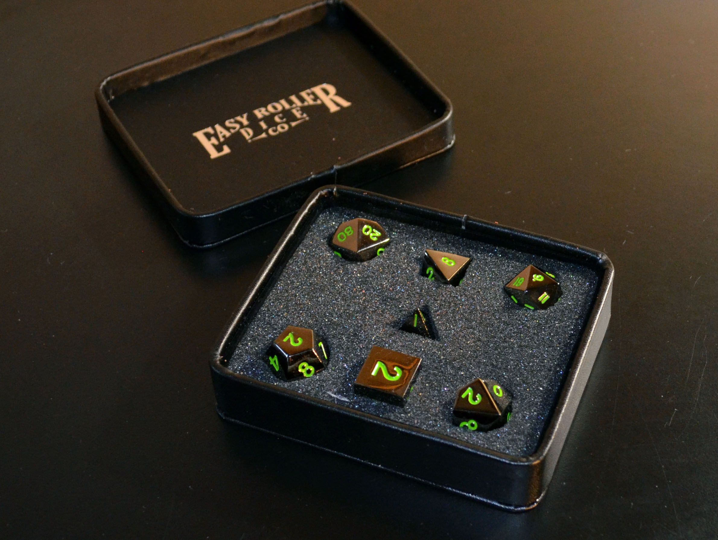 Serpent's Blood Dice Set