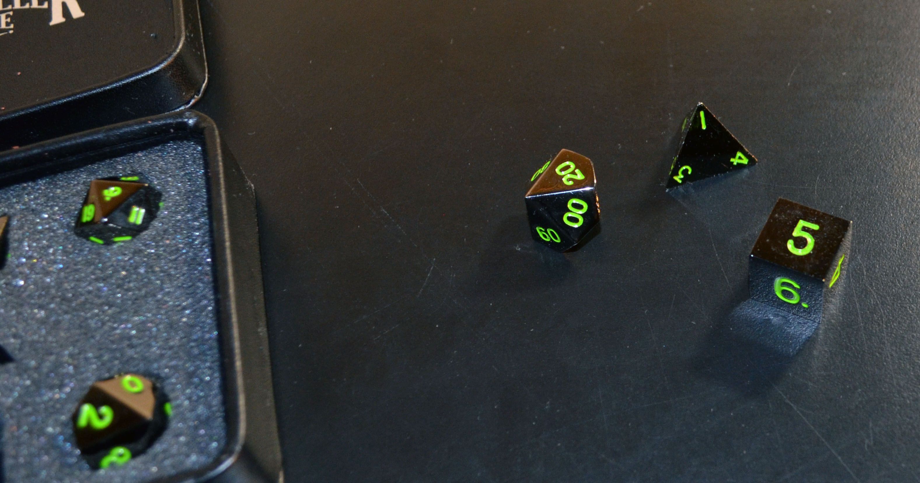 Serpent's Blood Dice Set