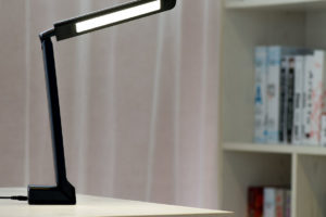 Oak Leaf Dimmable Portable LED Desk Lamp