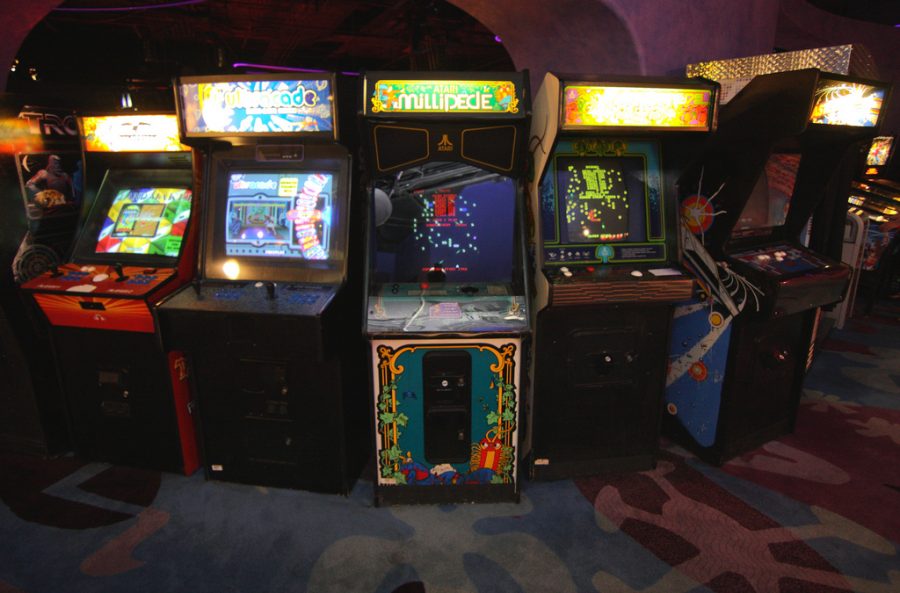 Arcade Games (CC BY 2.0) by Sam Howzit