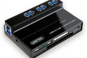 Unitek 3 Port USB 3.0 Hub with Card Reader