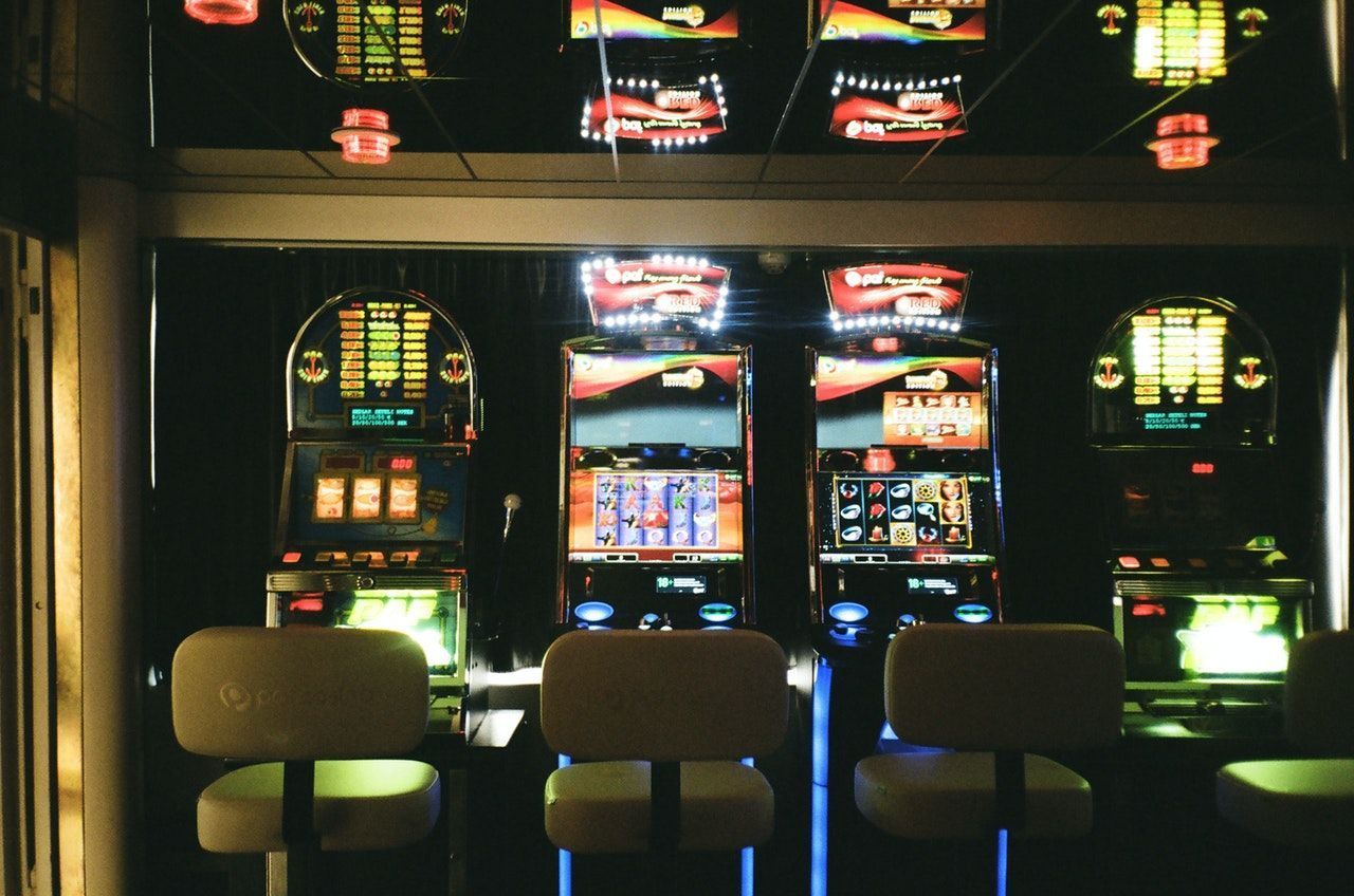 The history of slots: From land-based machines to online casinos - Armchair  Arcade