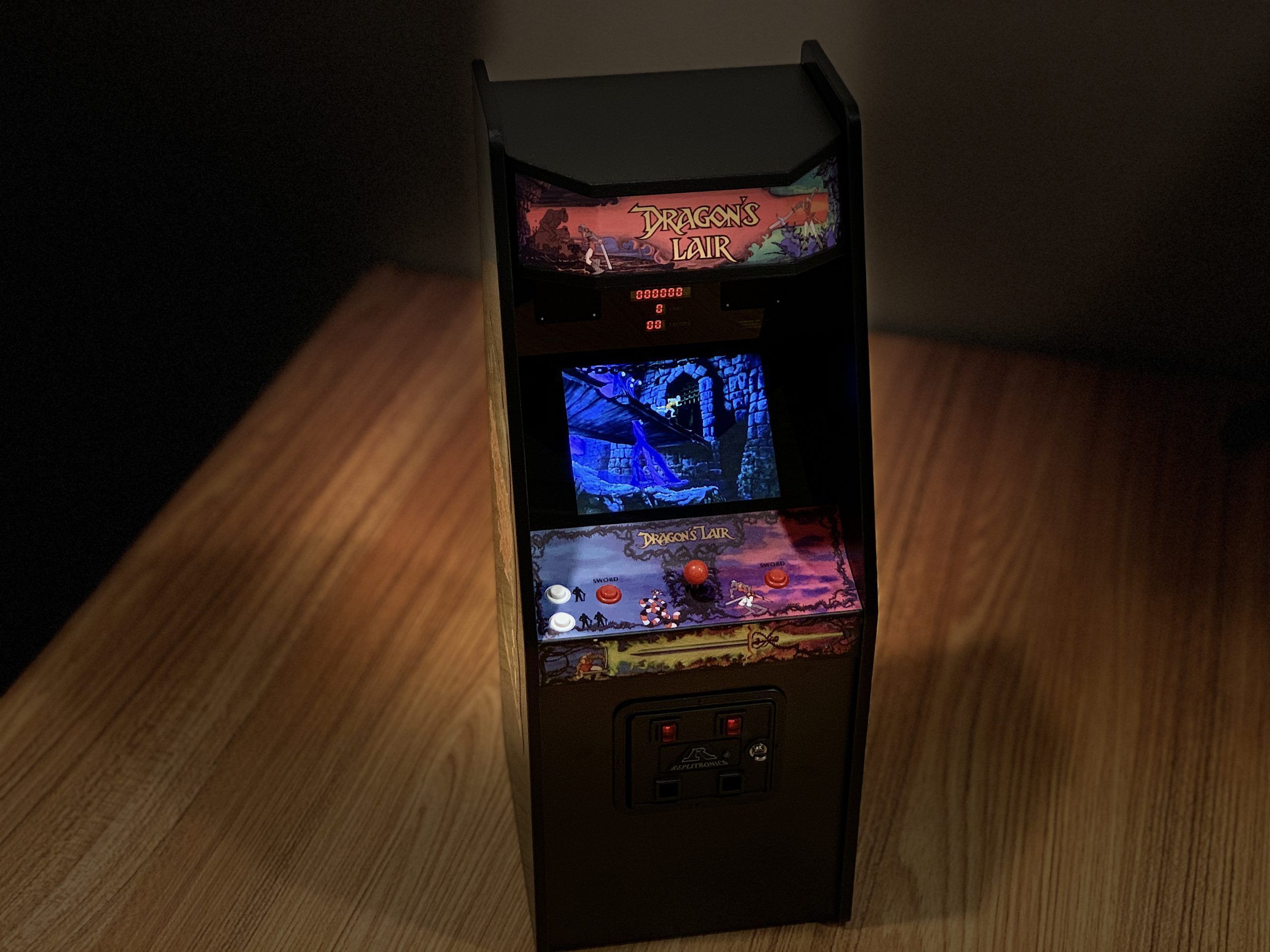 Dragon S Lair Replicade Great But Not On A Tv Armchair Arcade