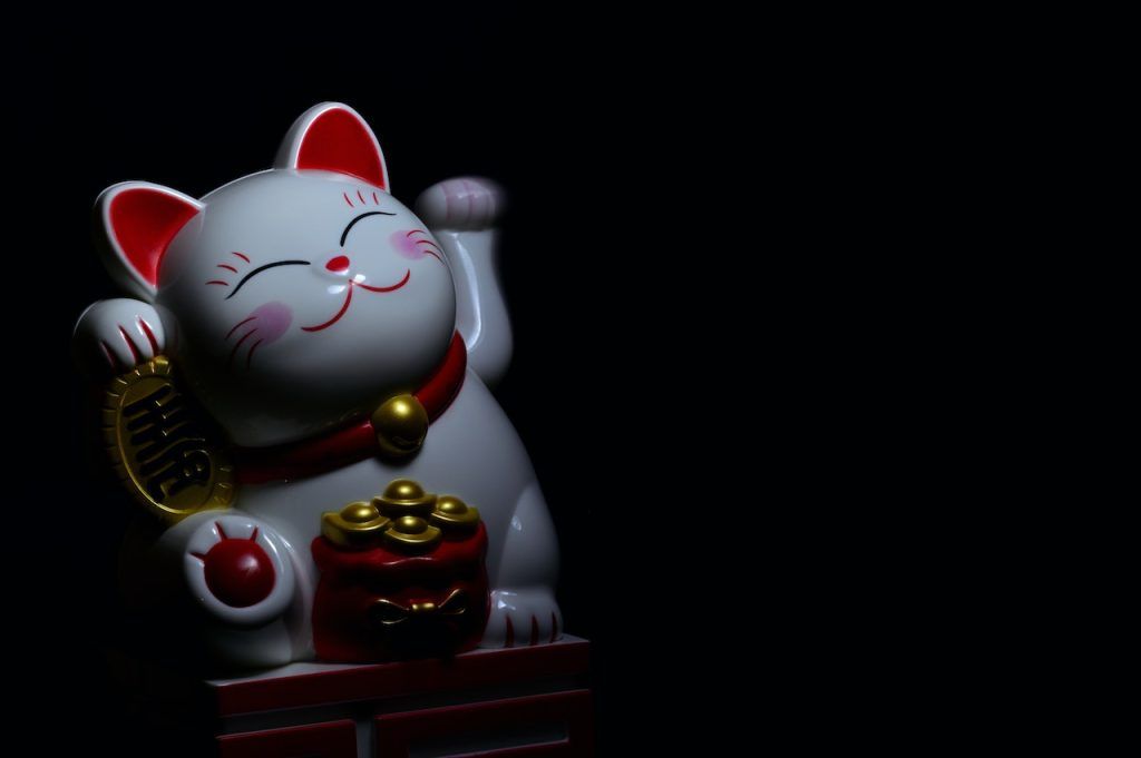 Lucky Japanese cat figure