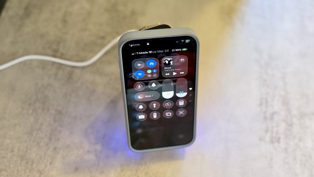 Mukiya 3-in-1 Magnetic Wireless Charging Station