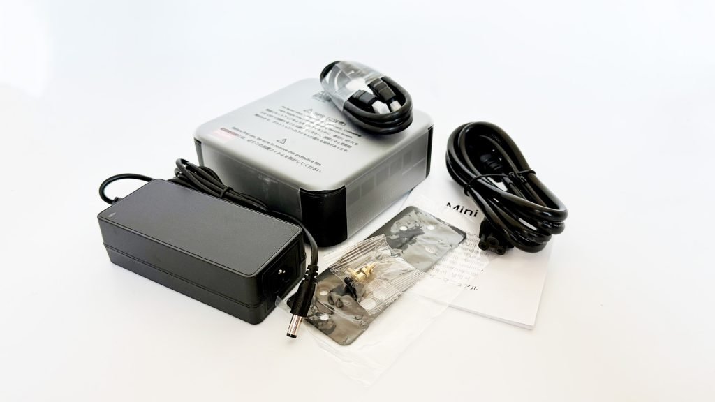 KAMRUI E3B Mini PC package contents.