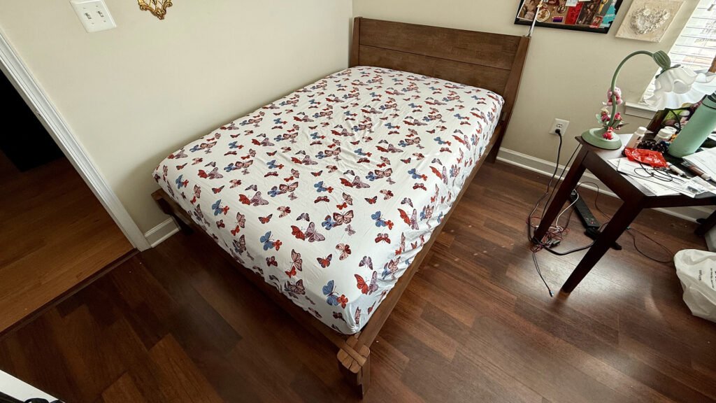 FlexiSpot Kana Japanese Joinery Bed